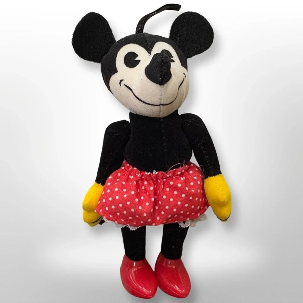Hallmark Keepsake Ornament 2001 Sweetheart Minnie Mouse Plush